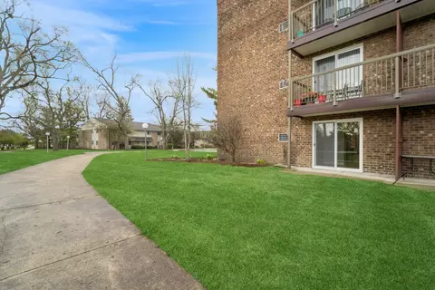 1500 Robin Cir #101, Hoffman Estates, IL 60169 photo 14