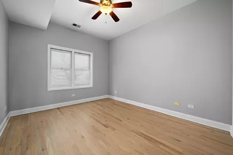 Bedroom - 73 E 16th St #2, Chicago, IL 60616 photo 1 of 2