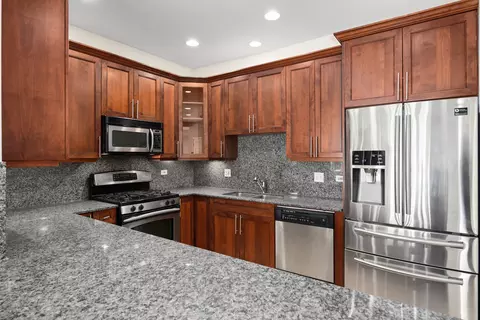 Kitchen - 73 E 16th St #2, Chicago, IL 60616 photo 1 of 3