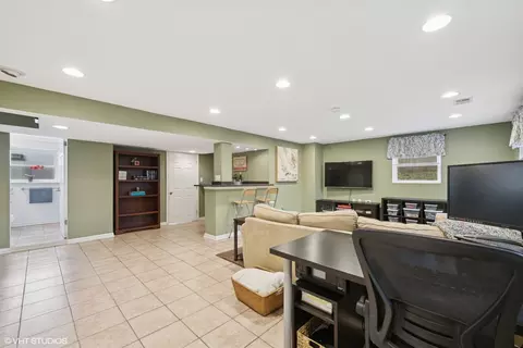 Other - 418 Warren Rd, Glenview, IL 60025 photo 1 of 4