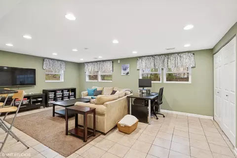 Other - 418 Warren Rd, Glenview, IL 60025 photo 2 of 4