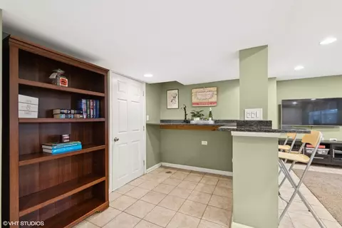 Other - 418 Warren Rd, Glenview, IL 60025 photo 3 of 4