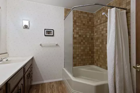 99 Gromer Rd, Elgin, IL 60120 photo 33