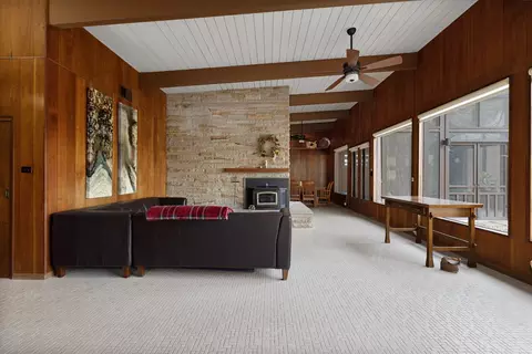 99 Gromer Rd, Elgin, IL 60120 photo 4