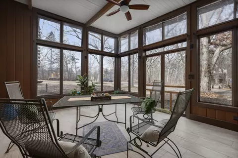 99 Gromer Rd, Elgin, IL 60120 photo 16