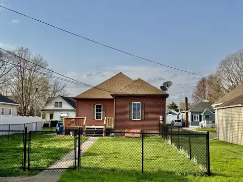 Exterior - 223 E 2nd St, Oglesby, IL 61348 photo 2 of 4