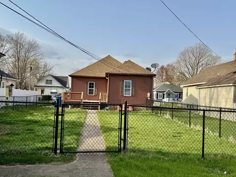 Exterior - 223 E 2nd St, Oglesby, IL 61348 photo 4 of 4