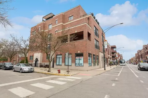 802 W Wolfram St #3S, Chicago, IL 60657
