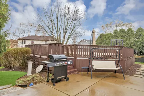 2687 Kettlehook Dr, Elgin, IL 60124 photo 35