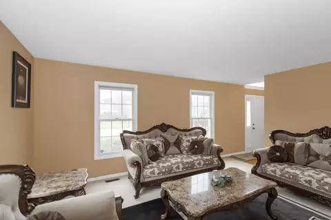 2687 Kettlehook Dr, Elgin, IL 60124 photo 5