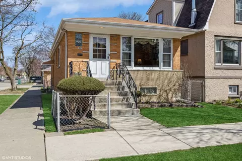 1000 Lathrop Ave, Forest Park, IL 60130