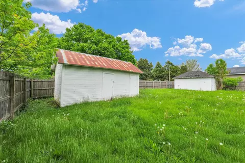348 W Wilson St, Bement, IL 61813 photo 6