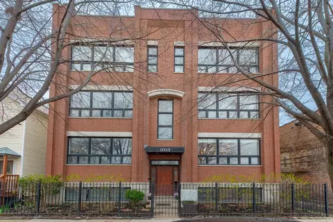 1013 W 16th St #1W, Chicago, IL 60608