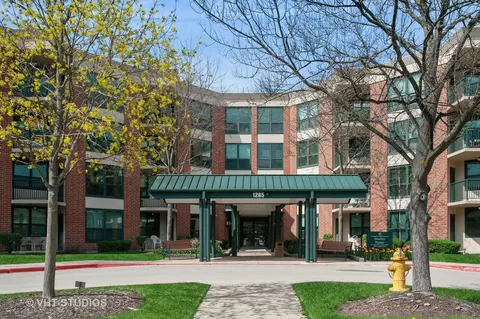1285 Luther Ln #369B, Arlington Heights, IL 60004