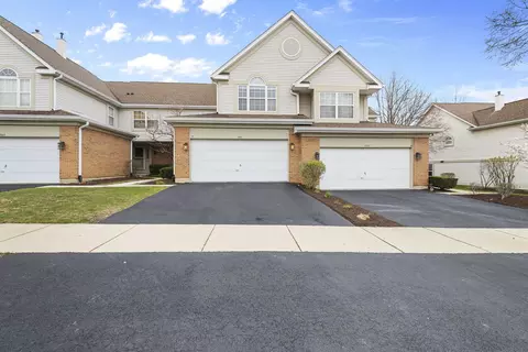 Exterior - 347 Cimarron Rd E, Lombard, IL 60148 photo 1 of 5