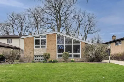 3119 Wilmette Rd, Wilmette, IL 60091