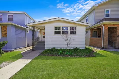 5227 W Pensacola Ave, Chicago, IL 60641