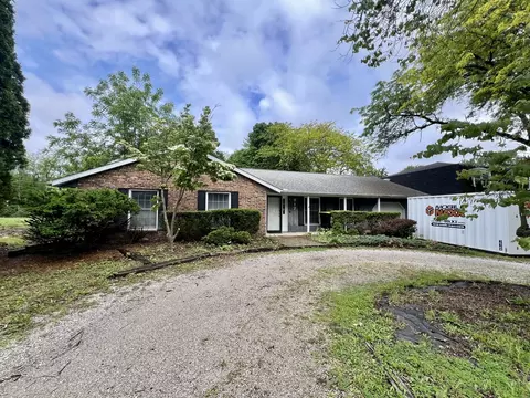 Exterior - 917 S Linden St, Normal, IL 61761 photo 2 of 11