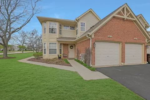 1601 Penny Ln #B, Crystal Lake, IL 60014
