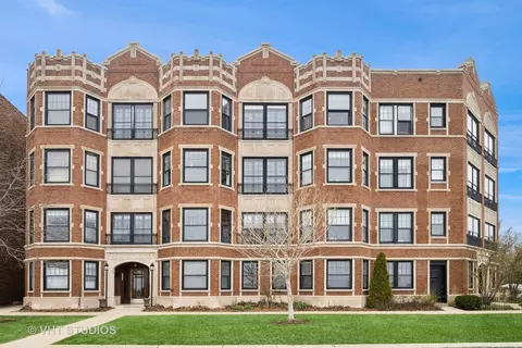 620 Sheridan Sq #3, Evanston, IL 60202