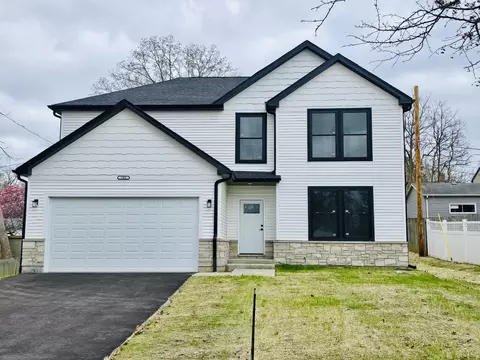 705 N Garfield St, Lombard, IL 60148