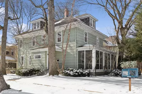 256 Laurel Ave, Highland Park, IL 60035