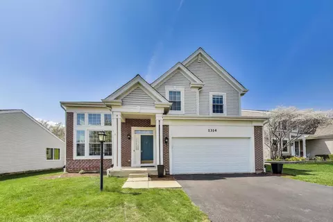 1314 Almaden Ln, Gurnee, IL 60031