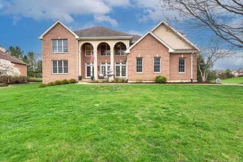 4201 Jacqueline Ln, Crystal Lake, IL 60014