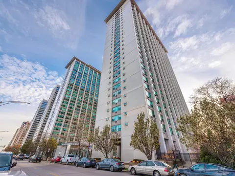 3600 N Lake Shore Dr #1523, Chicago, IL 60613