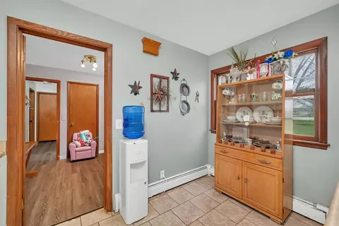 Entry Way - 1650 E Clark St, Diamond, IL 60416 photo 2 of 2