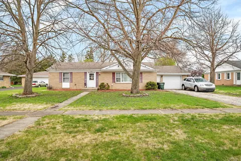 Exterior - 1650 E Clark St, Diamond, IL 60416 photo 1 of 6