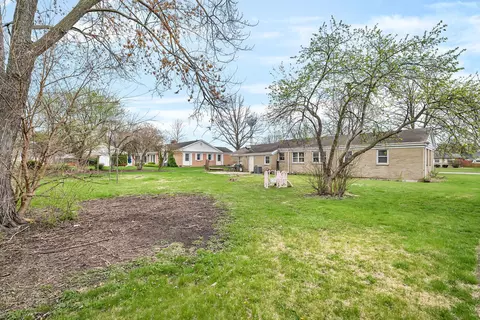 Exterior - 1650 E Clark St, Diamond, IL 60416 photo 5 of 6
