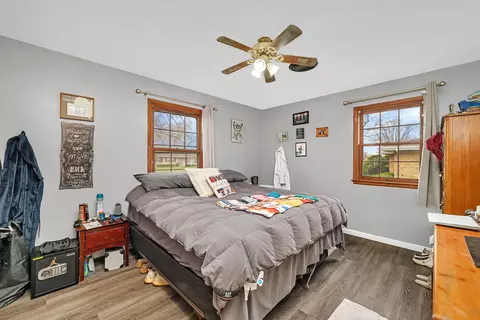 Bedroom - 1650 E Clark St, Diamond, IL 60416 photo 2 of 4