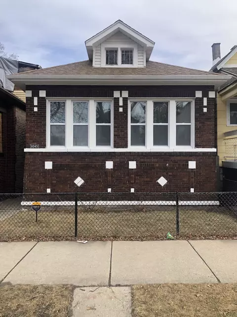 8045 S Escanaba Ave, Chicago, IL 60617