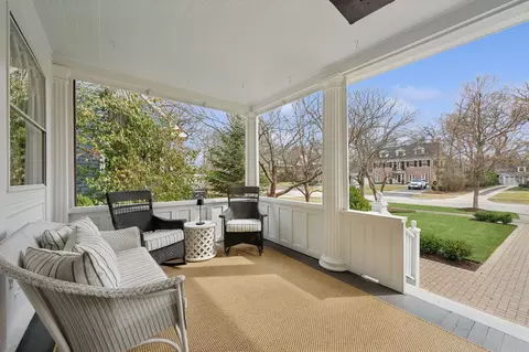 577 Ash St, Winnetka, IL 60093 photo 3