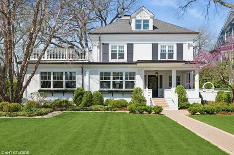 577 Ash St, Winnetka, IL 60093
