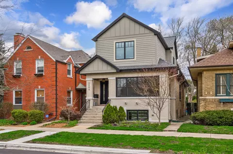 3008 W Hollywood Ave, Chicago, IL 60659