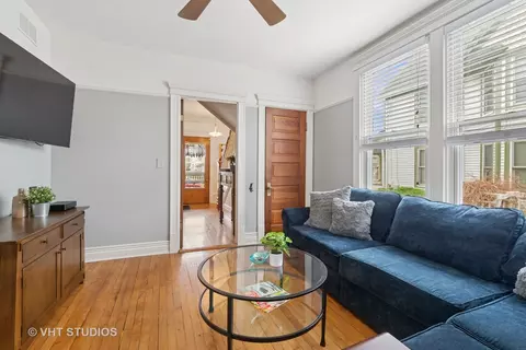 Living - 321 E Union Ave, Wheaton, IL 60187 photo 3 of 4