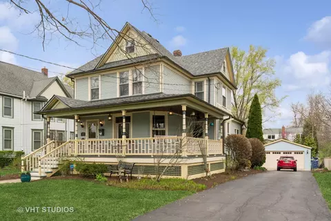 Exterior - 321 E Union Ave, Wheaton, IL 60187 photo 2 of 8