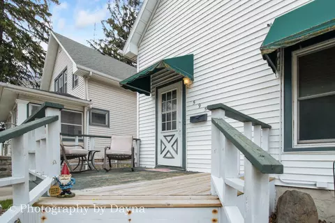 Exterior - 595 W Water St, Kankakee, IL 60901 photo 2 of 5