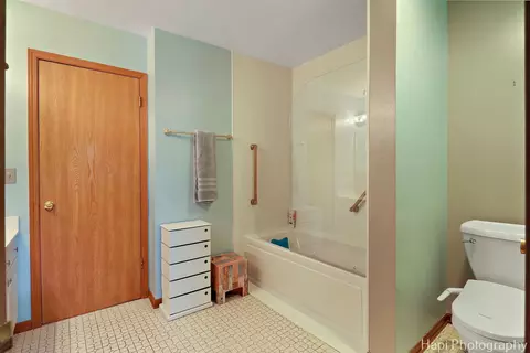 718 Dorset Cir, Wheeling, IL 60090 photo 15