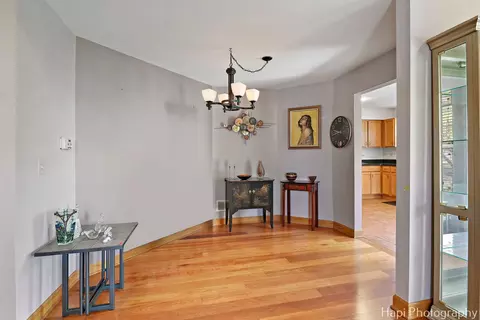 718 Dorset Cir, Wheeling, IL 60090 photo 8