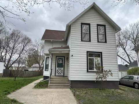 1006 5th Ave, Mendota, IL 61342