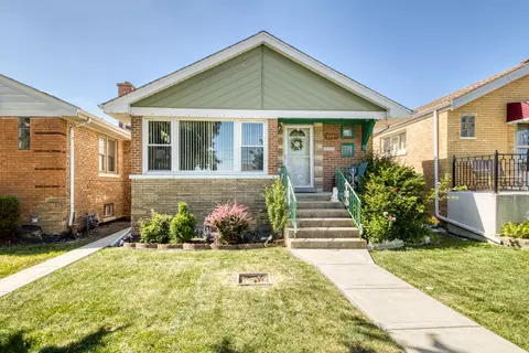 6141 W 35th St, Cicero, IL 60804