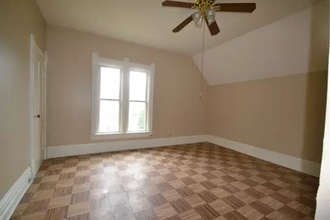 Bedroom - 163 Oak St, Elgin, IL 60123 photo 1 of 4