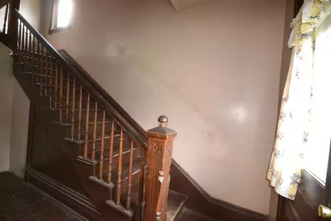 Entry Way - 163 Oak St, Elgin, IL 60123 photo 1 of 1