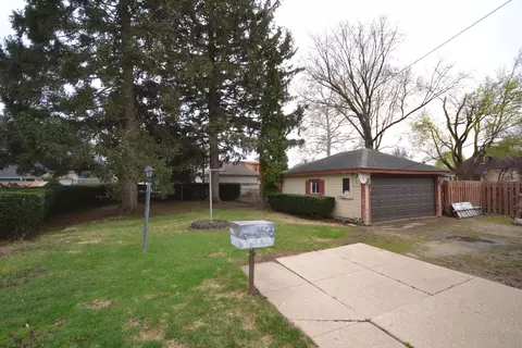 Other - 163 Oak St, Elgin, IL 60123 photo 2 of 2