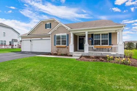 1348 Ritter St, North Aurora, IL 60542