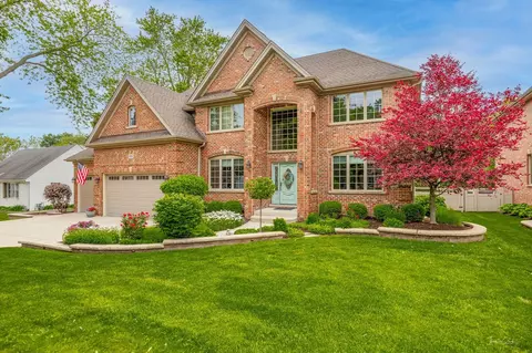 325 Bonnie Brae Ave, Itasca, IL 60143