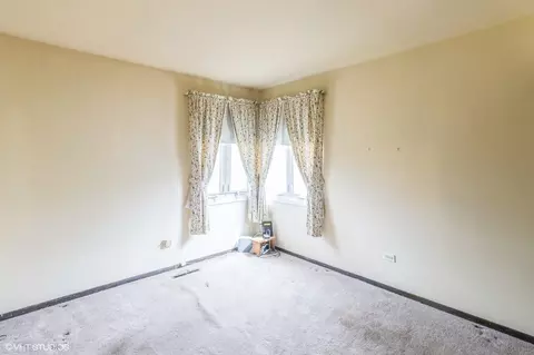 682 W Main St, Cary, IL 60013 photo 11